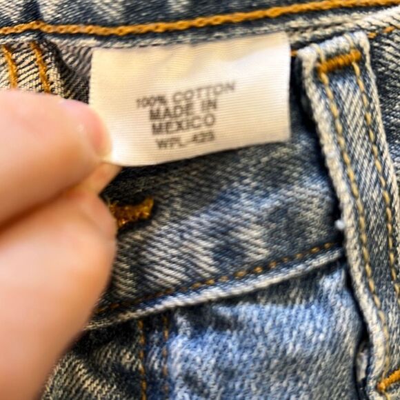 Levi’s Vintage Premium 501 Distressed Button Fly Jean Size 27 - Picture 5 of 6